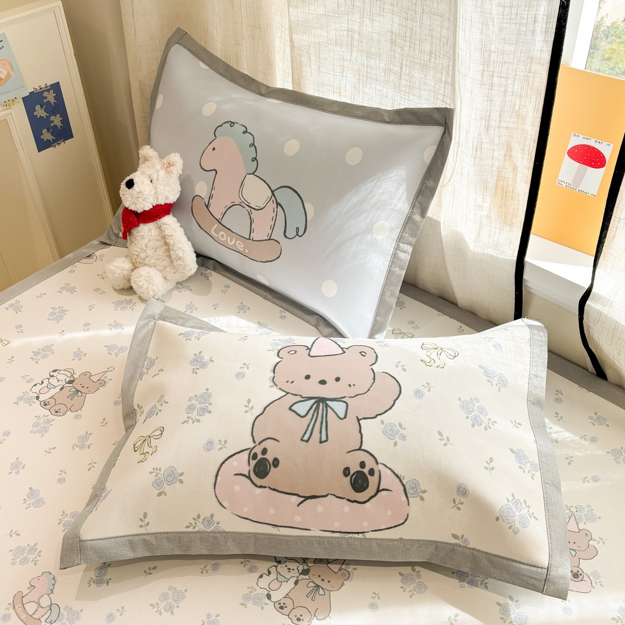 91家纺网 家纺一手货源 找家纺 慕尚家纺 2026春夏新款可水洗斜纹凉豆豆印花凉感席凉席席子 花底熊宝