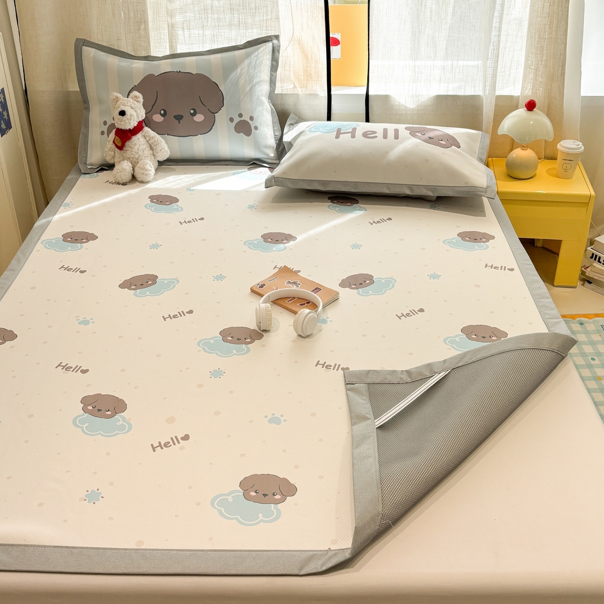 91家纺网 家纺一手货源 找家纺 慕尚家纺 2026春夏新款可水洗斜纹凉豆豆印花凉感席凉席席子 云朵小狗