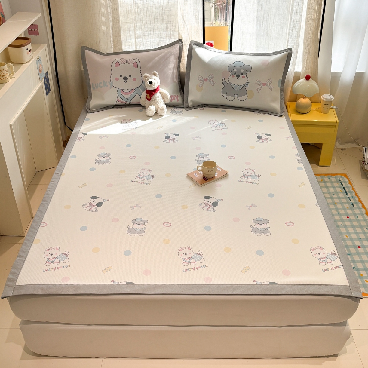 91家纺网 家纺一手货源 找家纺 慕尚家纺 2026春夏新款可水洗斜纹凉豆豆印花凉感席凉席席子 小狗乖乖