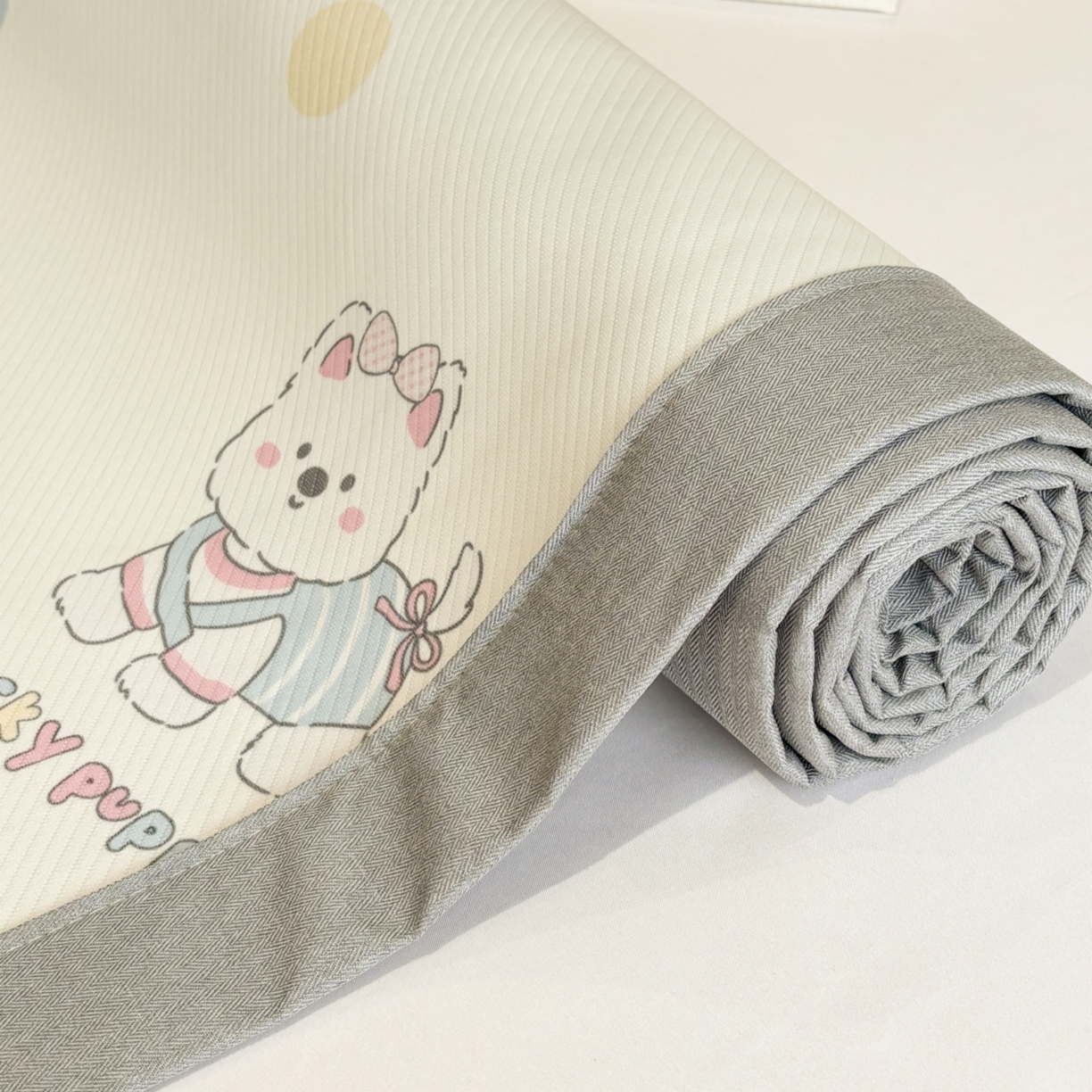 91家纺网 家纺一手货源 找家纺 慕尚家纺 2026春夏新款可水洗斜纹凉豆豆印花凉感席凉席席子 小狗乖乖