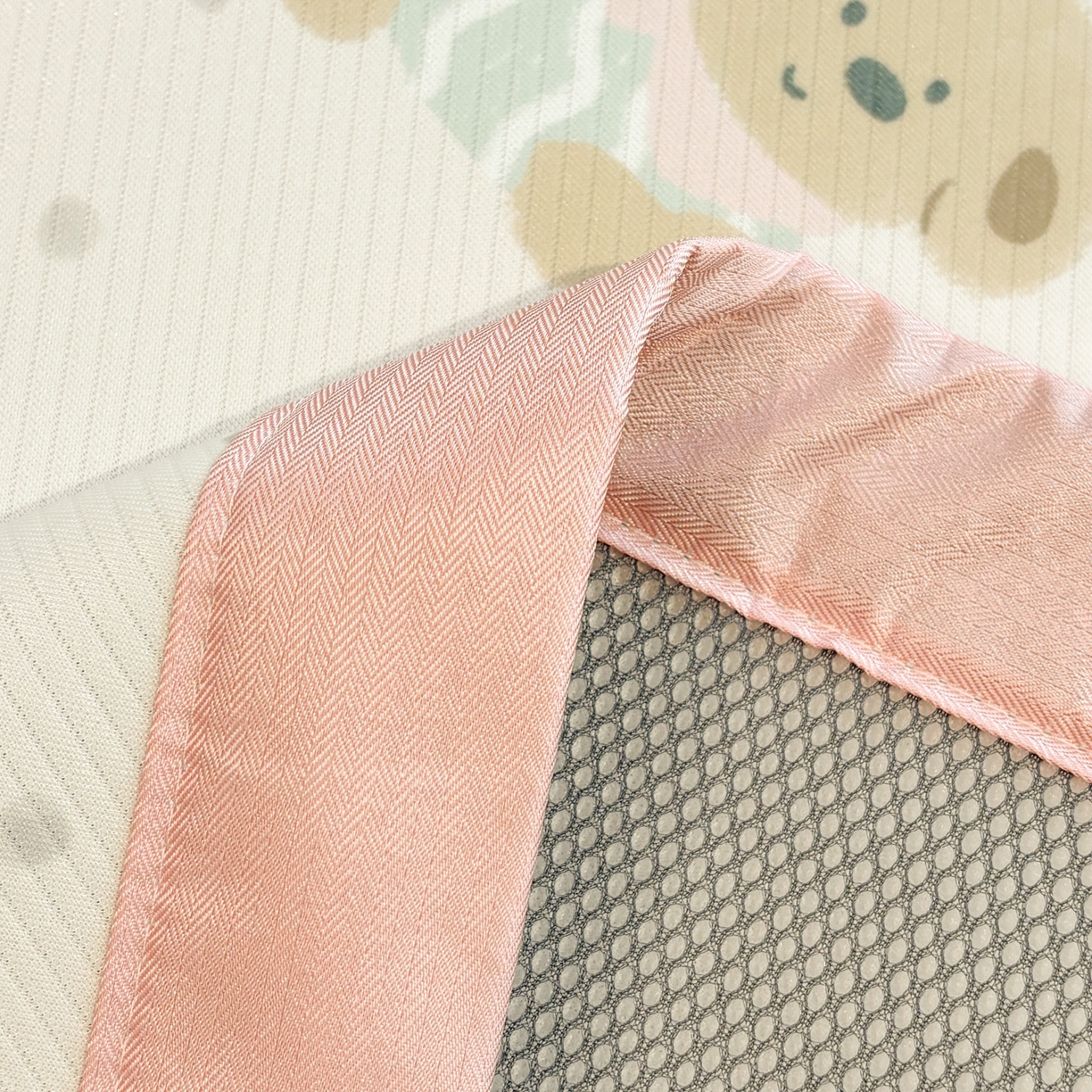 91家纺网 家纺一手货源 找家纺 慕尚家纺 2026春夏新款可水洗斜纹凉豆豆印花凉感席凉席席子 汪汪宝贝