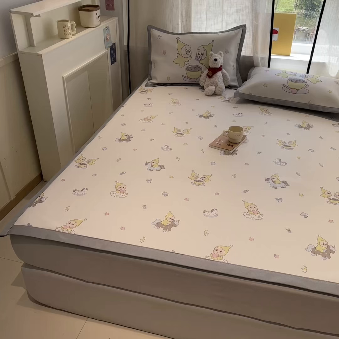 91家纺网 家纺一手货源 找家纺 慕尚家纺 2026春夏新款可水洗斜纹凉豆豆印花凉感席凉席席子 星星木马