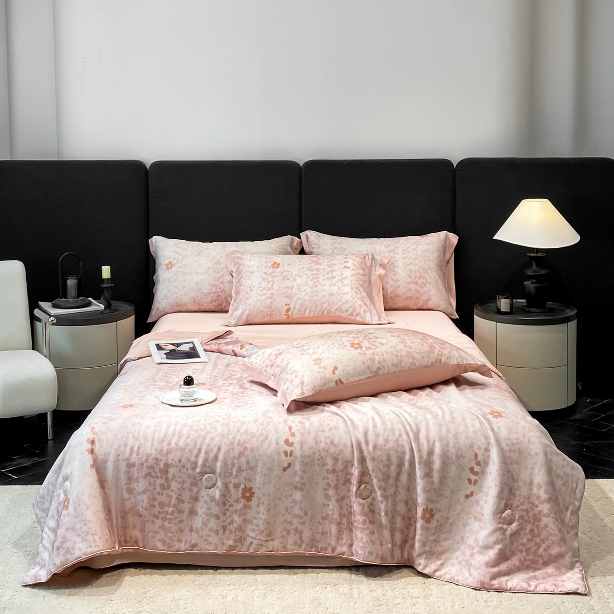 91家纺网 家纺一手货源 找家纺 慕尚家纺 2026春夏新款莱赛尔天丝夏被夏凉被空调被夏被四件套 粉栀