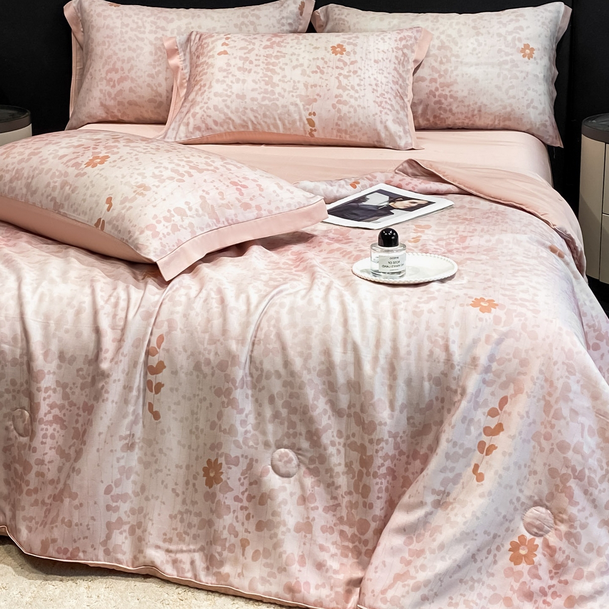 91家纺网 家纺一手货源 找家纺 慕尚家纺 2026春夏新款莱赛尔天丝夏被夏凉被空调被夏被四件套 粉栀