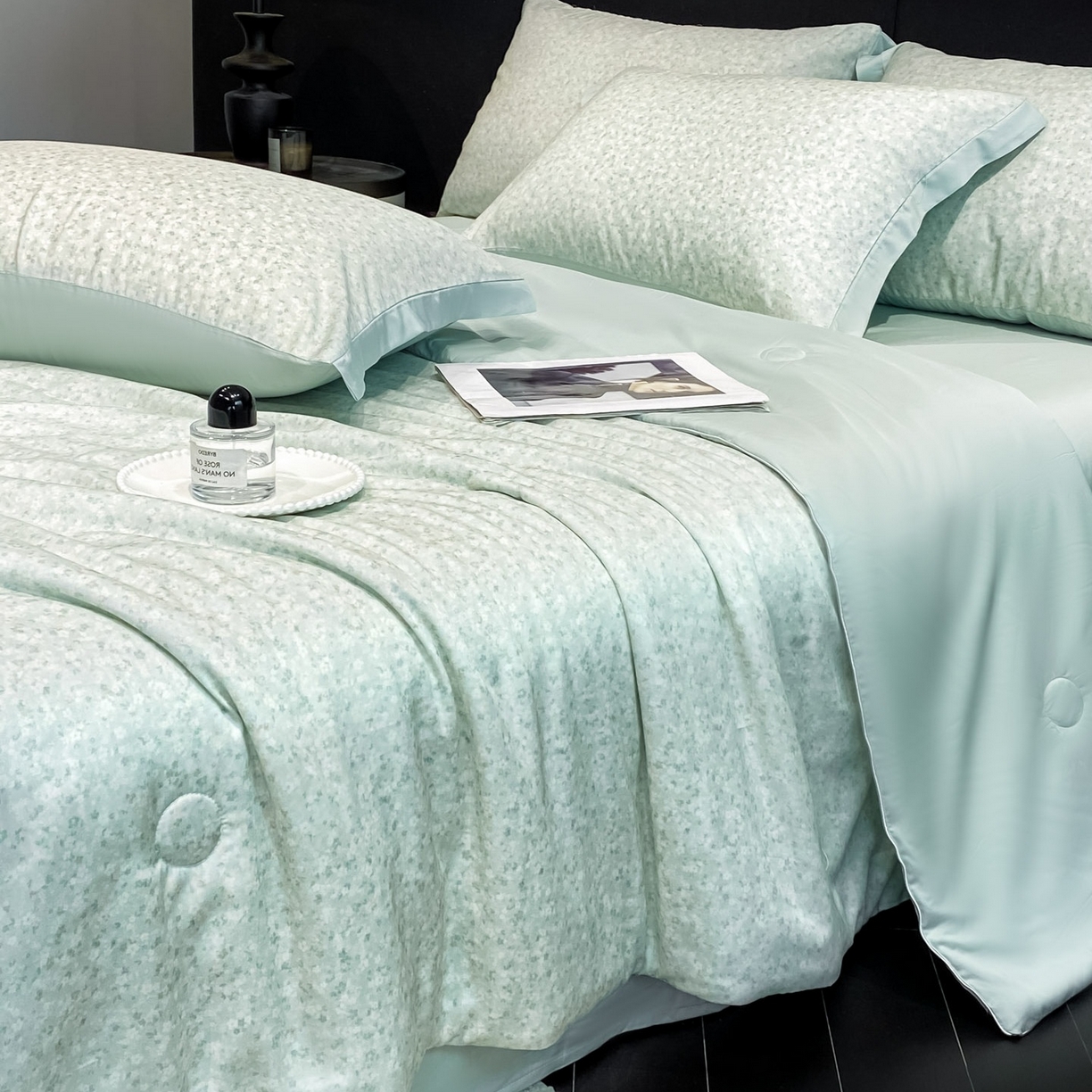 91家纺网 家纺一手货源 找家纺 慕尚家纺 2026春夏新款莱赛尔天丝夏被夏凉被空调被夏被四件套 蓝风铃