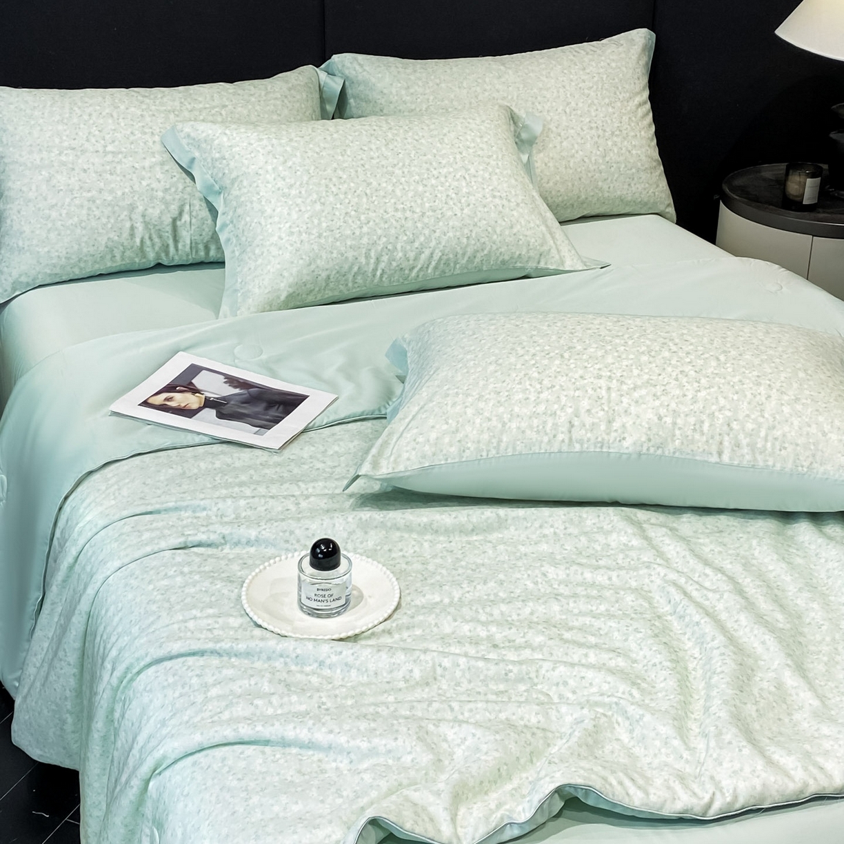 91家纺网 家纺一手货源 找家纺 慕尚家纺 2026春夏新款莱赛尔天丝夏被夏凉被空调被夏被四件套 蓝风铃