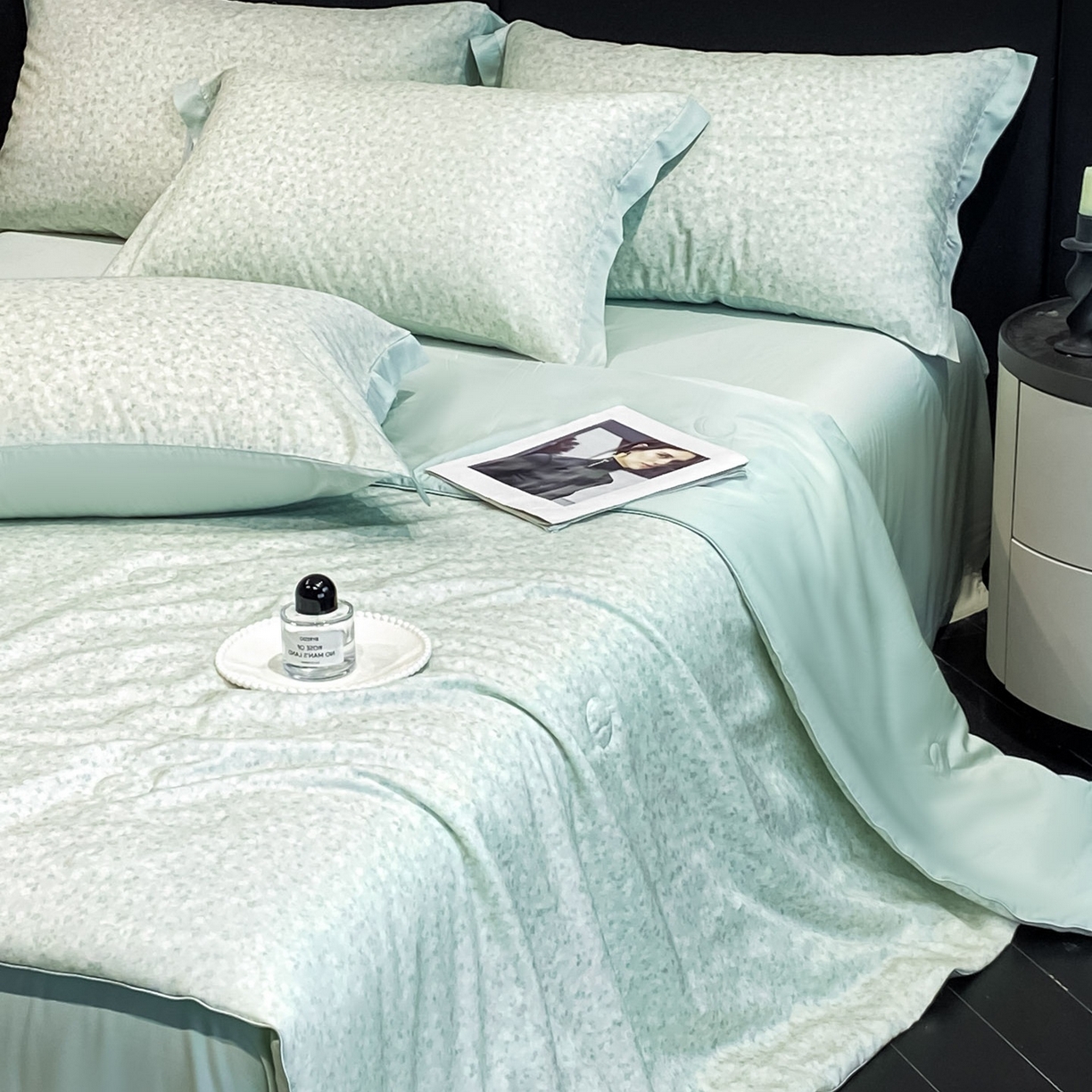 91家纺网 家纺一手货源 找家纺 慕尚家纺 2026春夏新款莱赛尔天丝夏被夏凉被空调被夏被四件套 蓝风铃