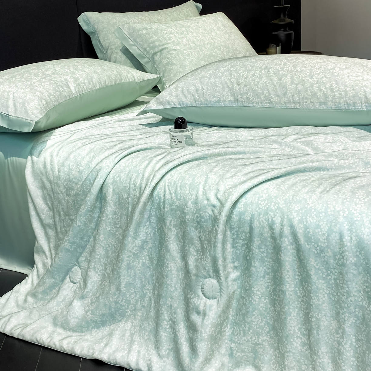 91家纺网 家纺一手货源 找家纺 慕尚家纺 2026春夏新款莱赛尔天丝夏被夏凉被空调被夏被四件套 蒲公英花