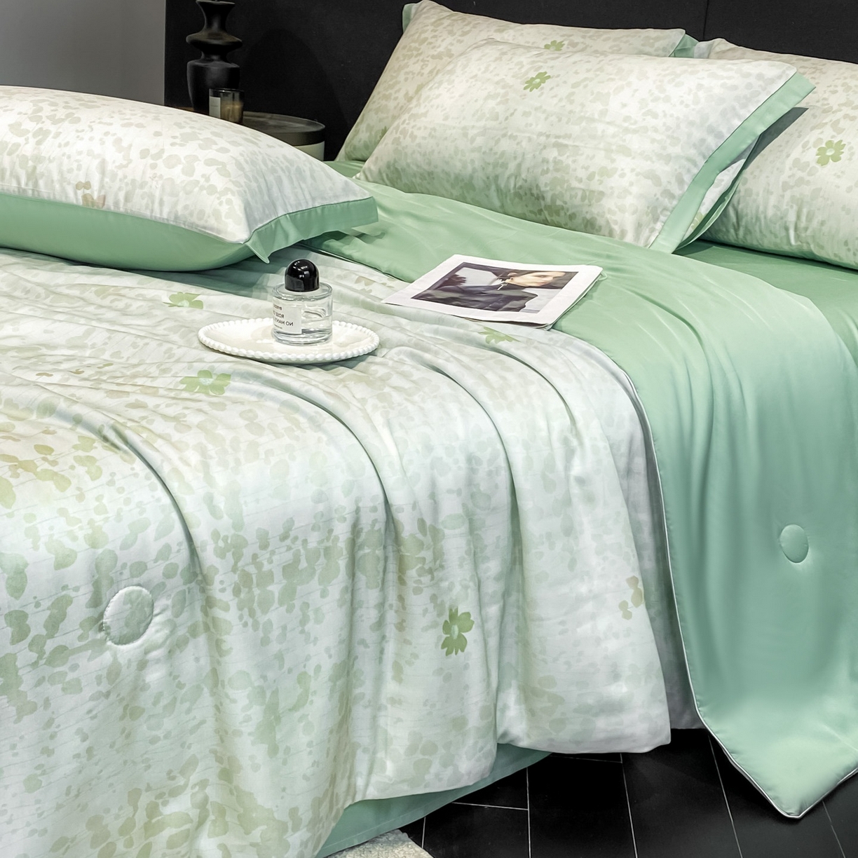 91家纺网 家纺一手货源 找家纺 慕尚家纺 2026春夏新款莱赛尔天丝夏被夏凉被空调被夏被四件套 青栀