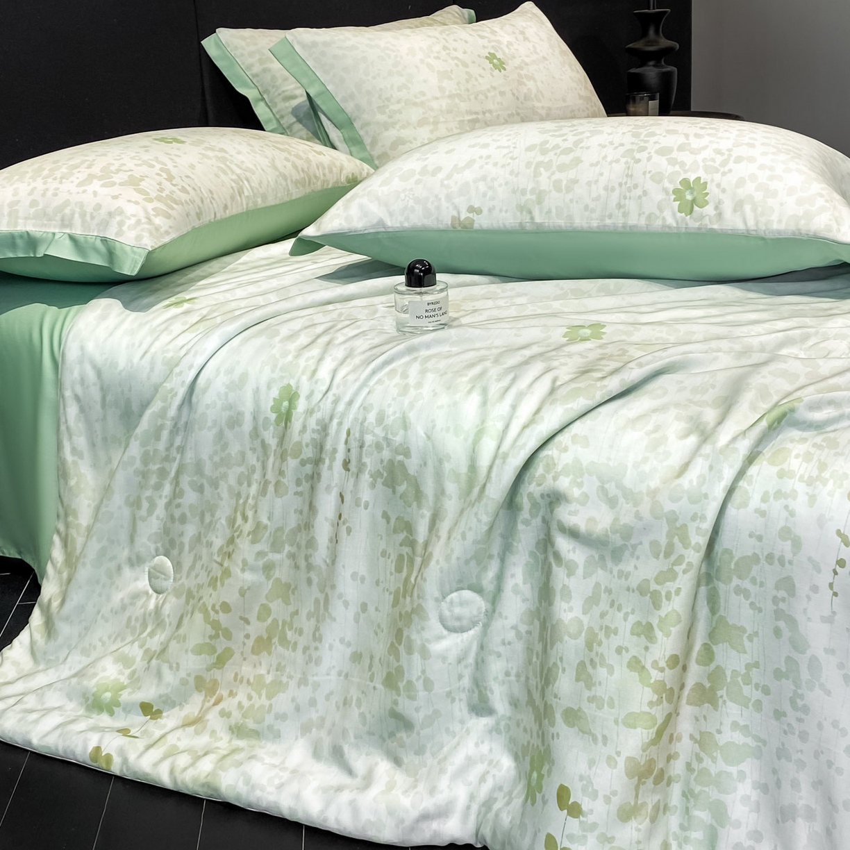 91家纺网 家纺一手货源 找家纺 慕尚家纺 2026春夏新款莱赛尔天丝夏被夏凉被空调被夏被四件套 青栀