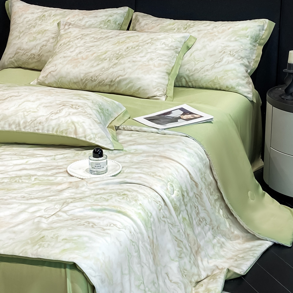 91家纺网 家纺一手货源 找家纺 慕尚家纺 2026春夏新款莱赛尔天丝夏被夏凉被空调被夏被四件套 青釉波纹