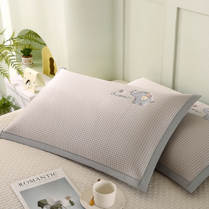 91家纺网 家纺一手货源 找家纺 小牛席业 2026新款夏日小象冰丝夏凉枕枕头枕芯 香槟