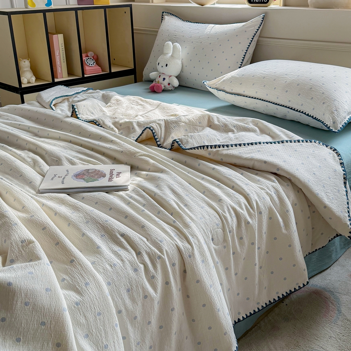 91家纺网 家纺一手货源 找家纺 晚爱家纺（原晚安家居） 2026新款云感双层纱三角针夏被母婴级夏凉被贝壳边贝壳绣空调被四件套 海盐汤圆