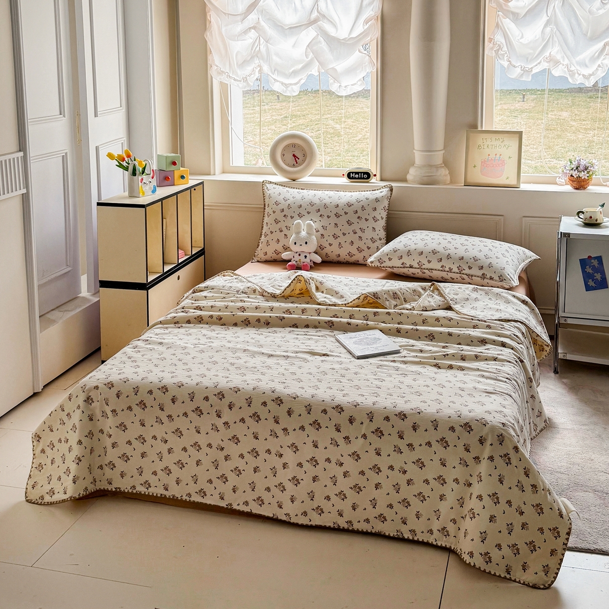 91家纺网 家纺一手货源 找家纺 晚爱家纺（原晚安家居） 2026新款云感双层纱三角针夏被母婴级夏凉被贝壳边贝壳绣空调被四件套 浅桃织夏