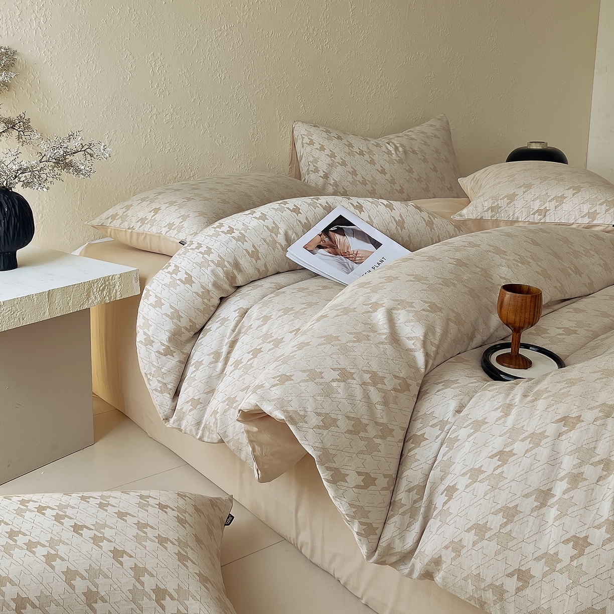 91家纺网 家纺一手货源 找家纺 小懒猪 2026新款棉麻立体提花四件套 棉麻千鸟格