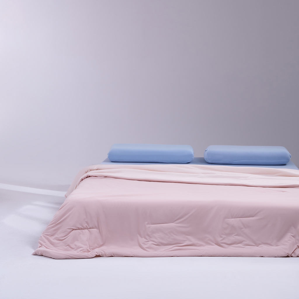 91家纺网 家纺一手货源 找家纺 花享莱 2026新款亚朵酒店同款被深睡双感凉感被夏被夏凉被空调被控温被pro3.0 橘雾粉