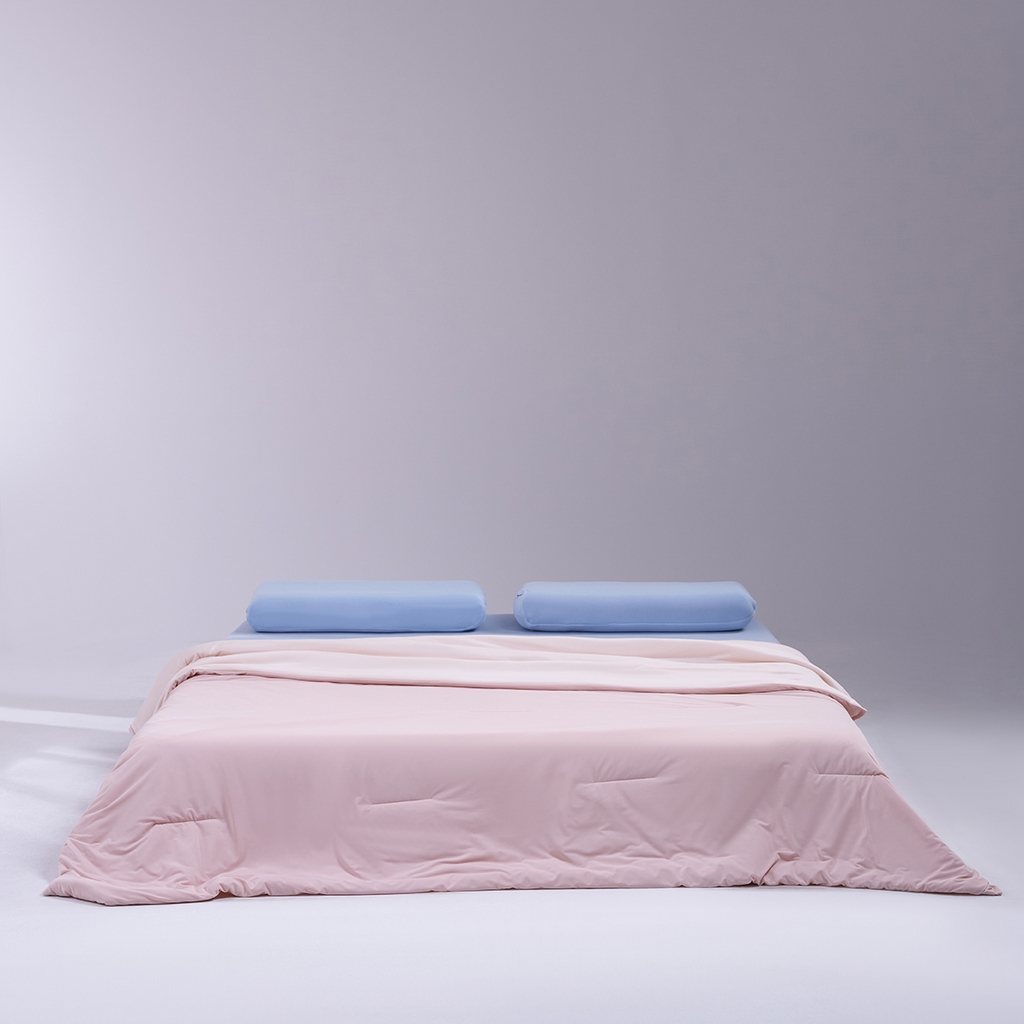 91家纺网 家纺一手货源 找家纺 花享莱 2026新款亚朵酒店同款被深睡双感凉感被夏被夏凉被空调被控温被pro3.0 橘雾粉