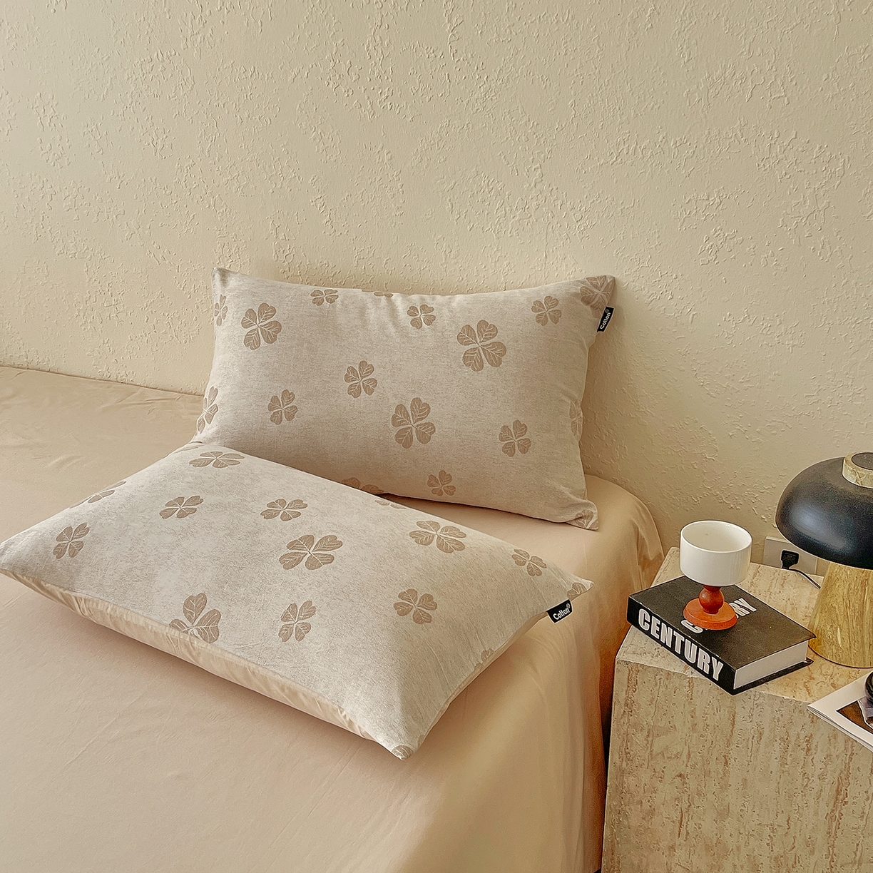 91家纺网 家纺一手货源 找家纺 小懒猪 2026新款棉麻立体提花四件套 棉麻幸运草