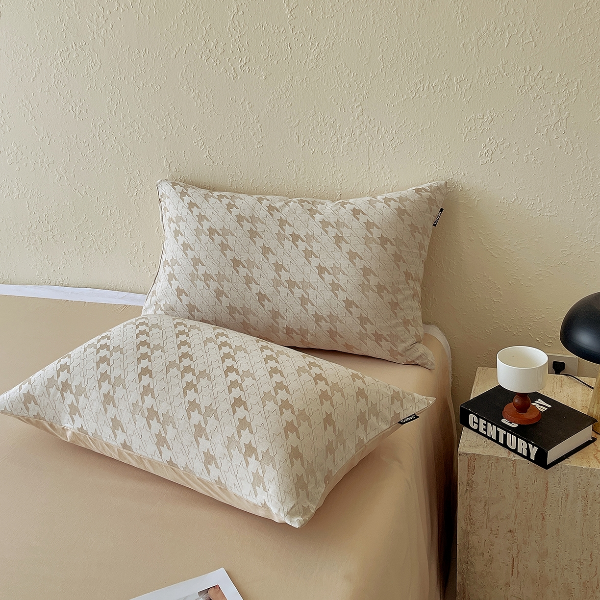 91家纺网 家纺一手货源 找家纺 小懒猪 2026新款棉麻立体提花四件套 棉麻千鸟格