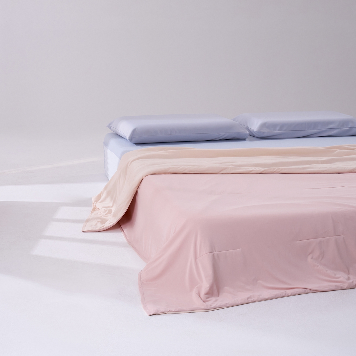 91家纺网 家纺一手货源 找家纺 花享莱 2026新款亚朵同款质量夏季双感深睡被夏被夏被夏凉被pro3.0 橘雾粉