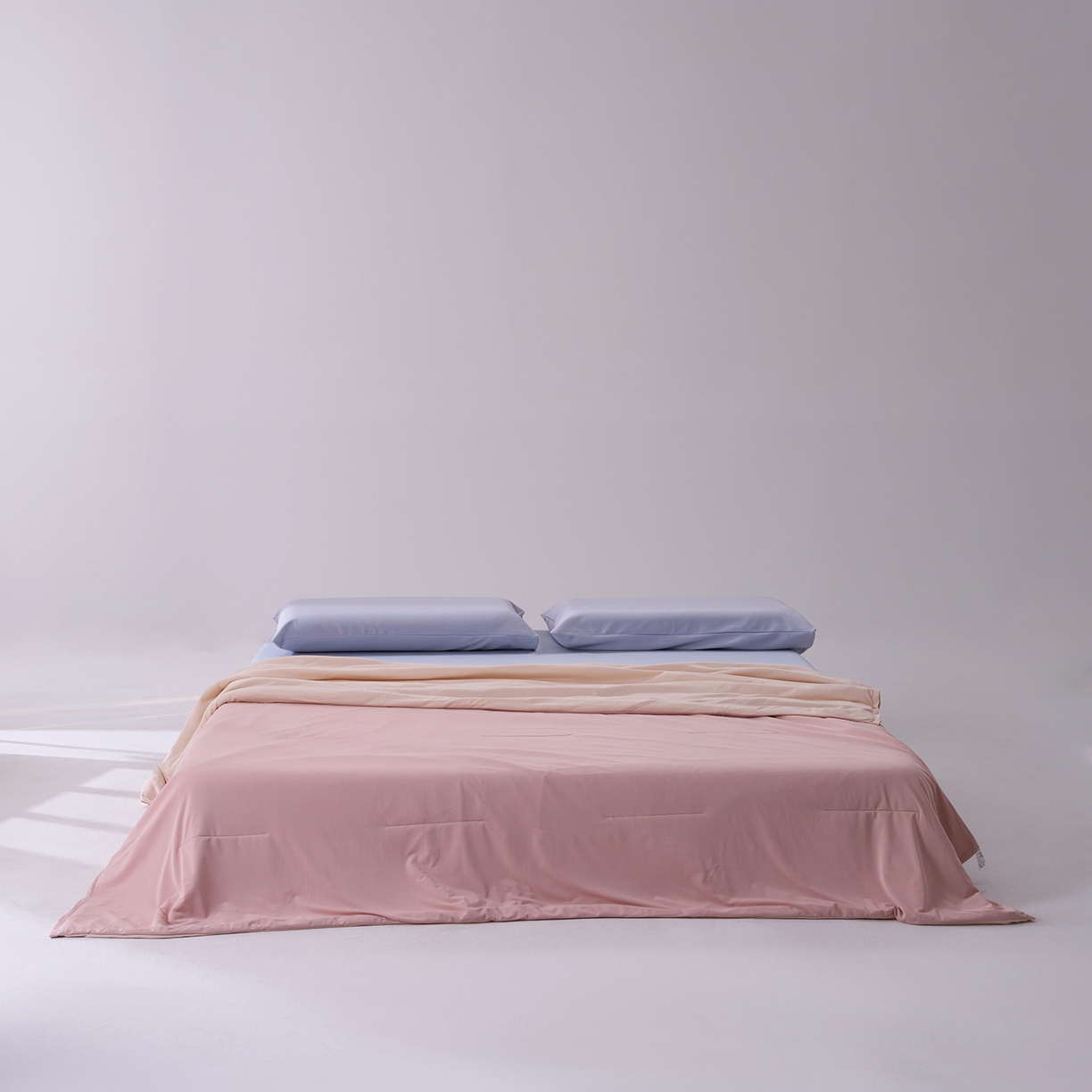 91家纺网 家纺一手货源 找家纺 花享莱 2026新款亚朵同款质量夏季双感深睡被夏被夏被夏凉被pro3.0 橘雾粉