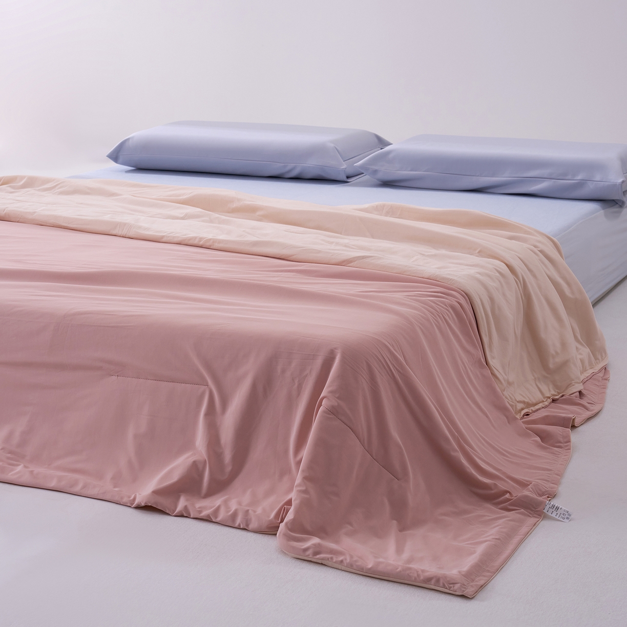 91家纺网 家纺一手货源 找家纺 花享莱 2026新款亚朵同款质量夏季双感深睡被夏被夏被夏凉被pro3.0 橘雾粉