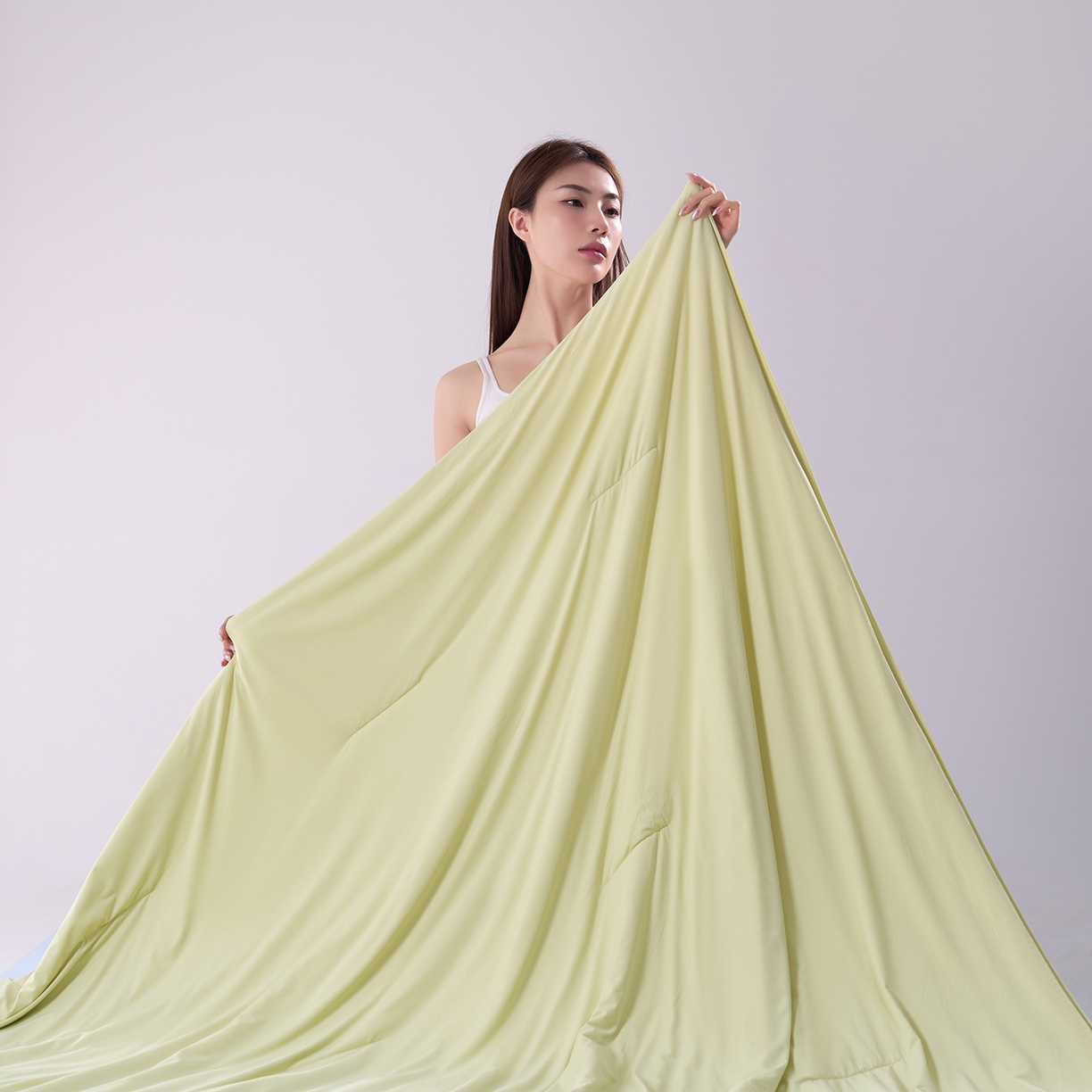 91家纺网 家纺一手货源 找家纺 花享莱 2026新款高品质亚朵酒店同款夏季双感深睡被夏被夏凉被空调被pro3.0 竹青黄