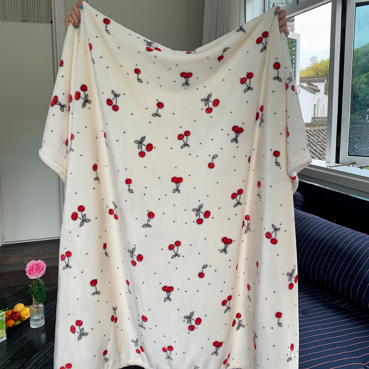 91家纺网 家纺一手货源 找家纺 桃喜 2026新款330g双面印花牛奶绒毛毯毯子 复古樱桃