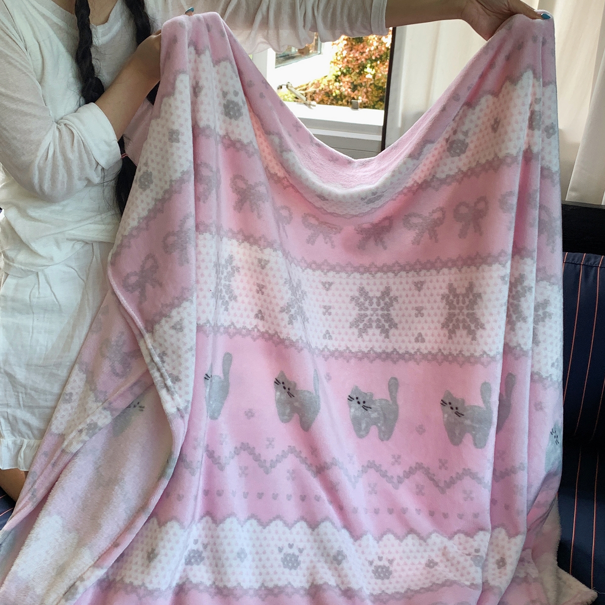 91家纺网 家纺一手货源 找家纺 桃喜 2026新款330g双面印花牛奶绒毛毯毯子 费尔岛小猫