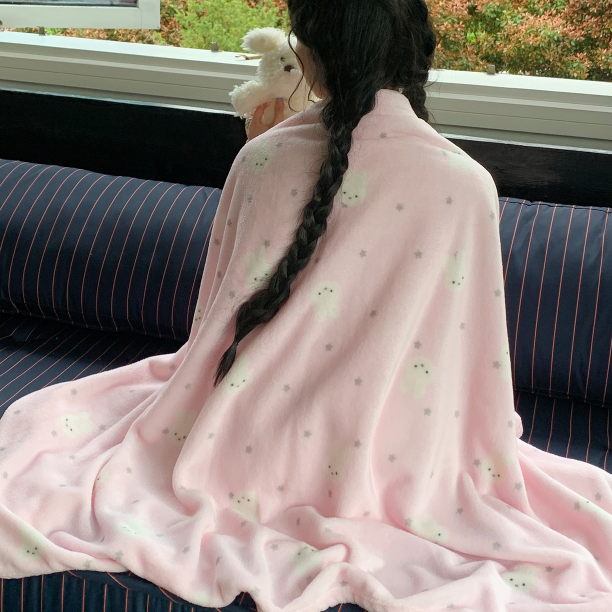 91家纺网 家纺一手货源 找家纺 桃喜 2026新款330g双面印花牛奶绒毛毯毯子 粉色星星兔