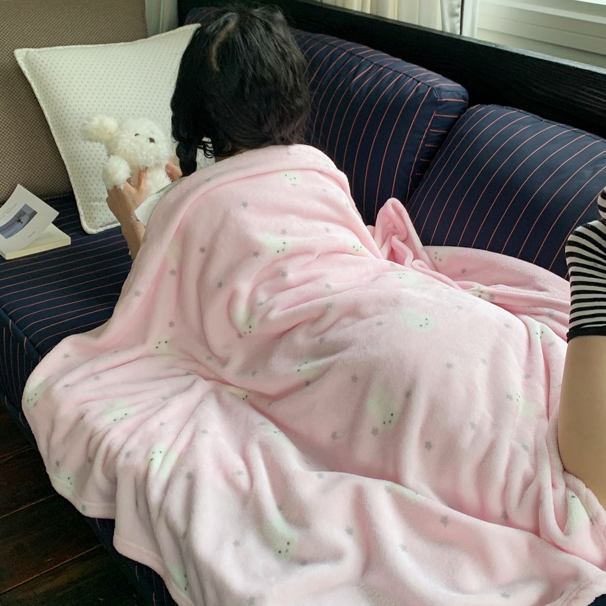 91家纺网 家纺一手货源 找家纺 桃喜 2026新款330g双面印花牛奶绒毛毯毯子 粉色星星兔