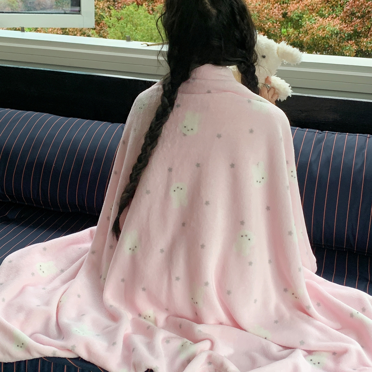 91家纺网 家纺一手货源 找家纺 桃喜 2026新款330g双面印花牛奶绒毛毯毯子 粉色星星兔