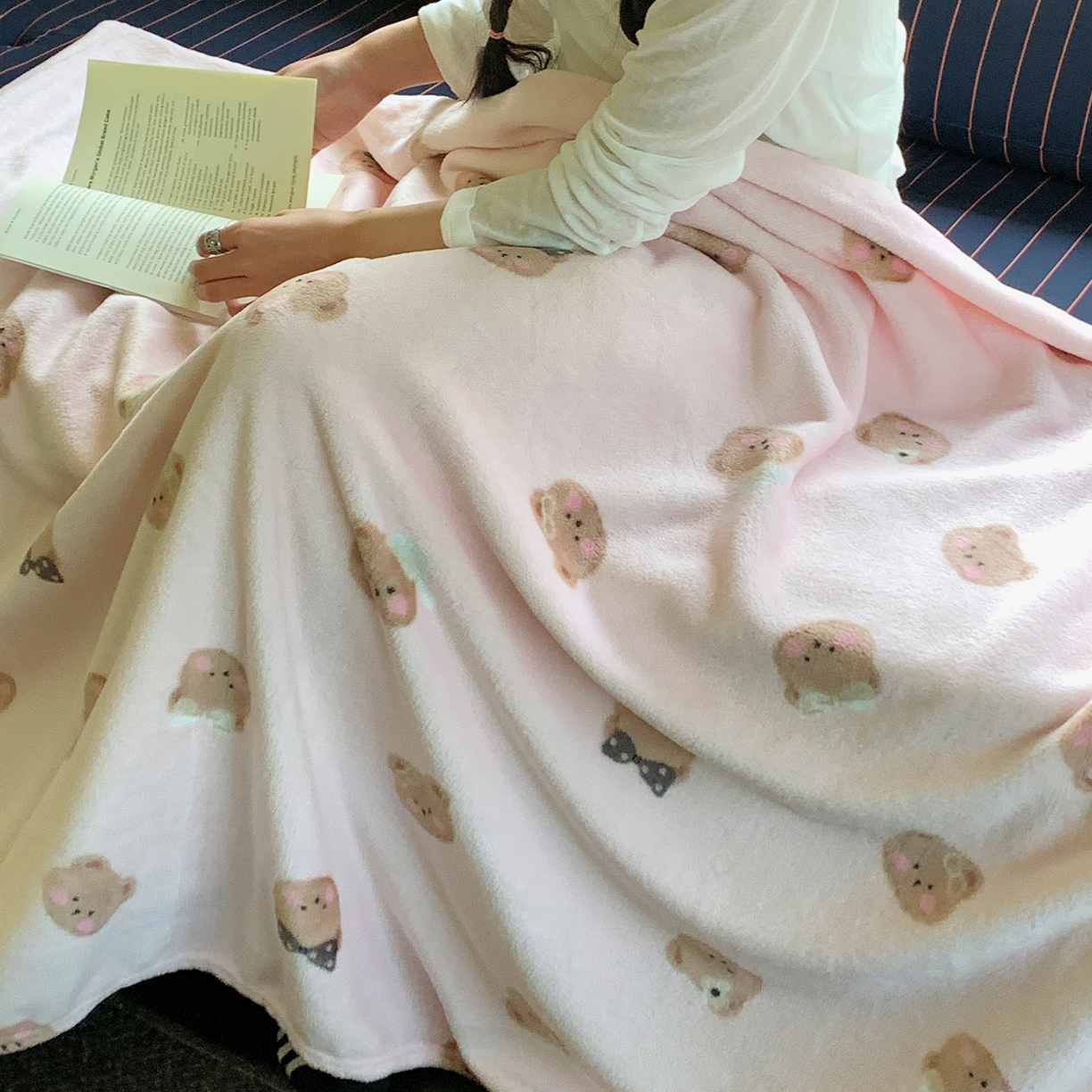 91家纺网 家纺一手货源 找家纺 桃喜 2026新款330g双面印花牛奶绒毛毯毯子 小熊奶盖