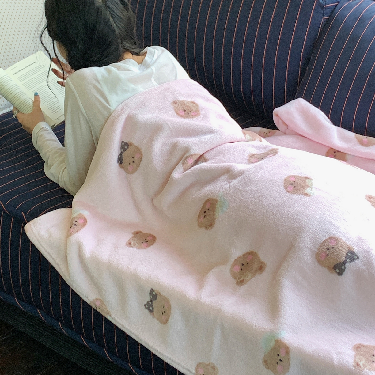 91家纺网 家纺一手货源 找家纺 桃喜 2026新款330g双面印花牛奶绒毛毯毯子 小熊奶盖