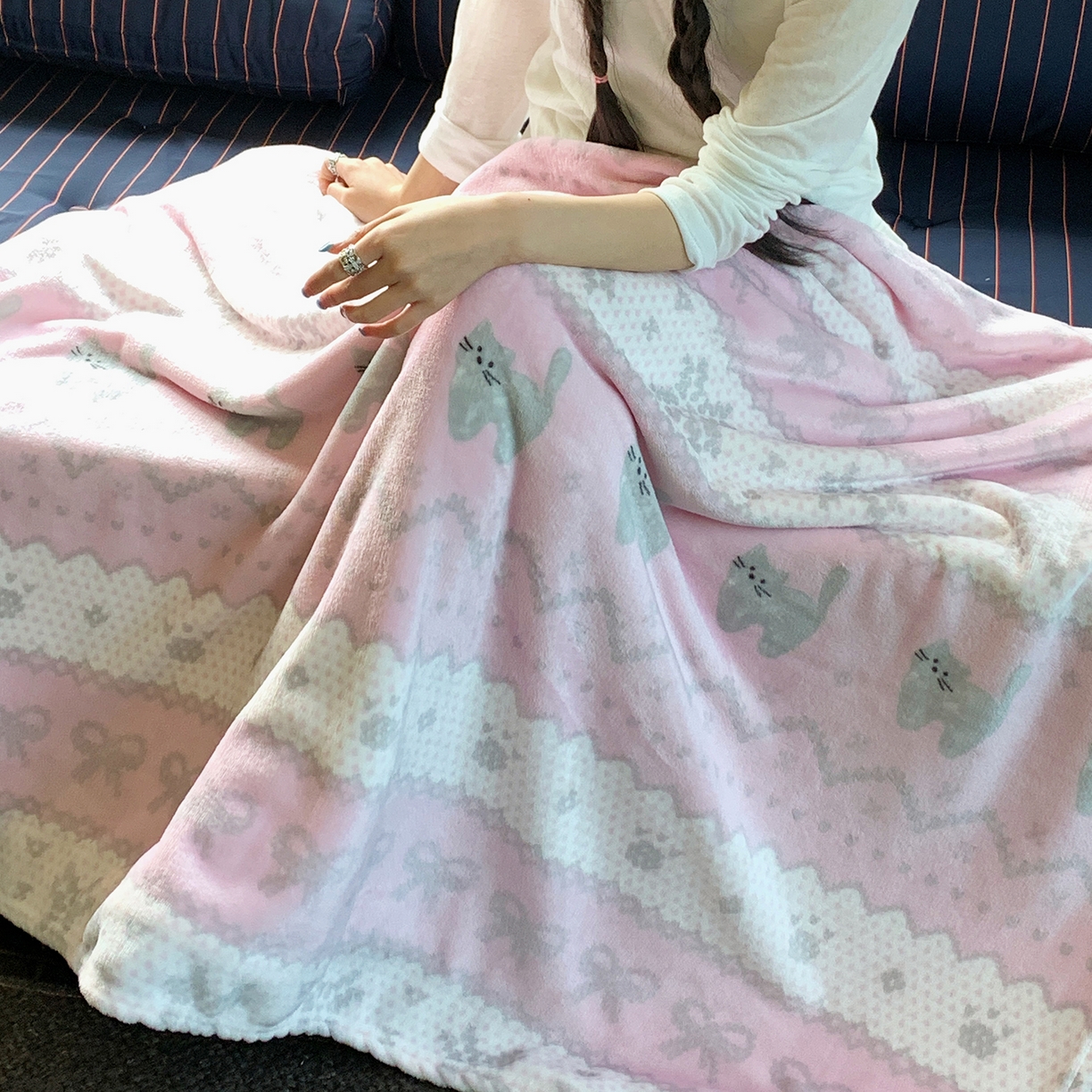 91家纺网 家纺一手货源 找家纺 桃喜 2026新款330g双面印花牛奶绒毛毯毯子 费尔岛小猫