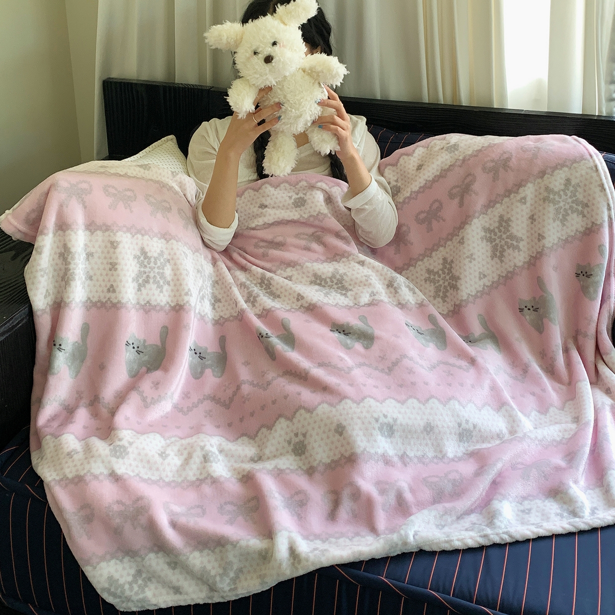 91家纺网 家纺一手货源 找家纺 桃喜 2026新款330g双面印花牛奶绒毛毯毯子 费尔岛小猫