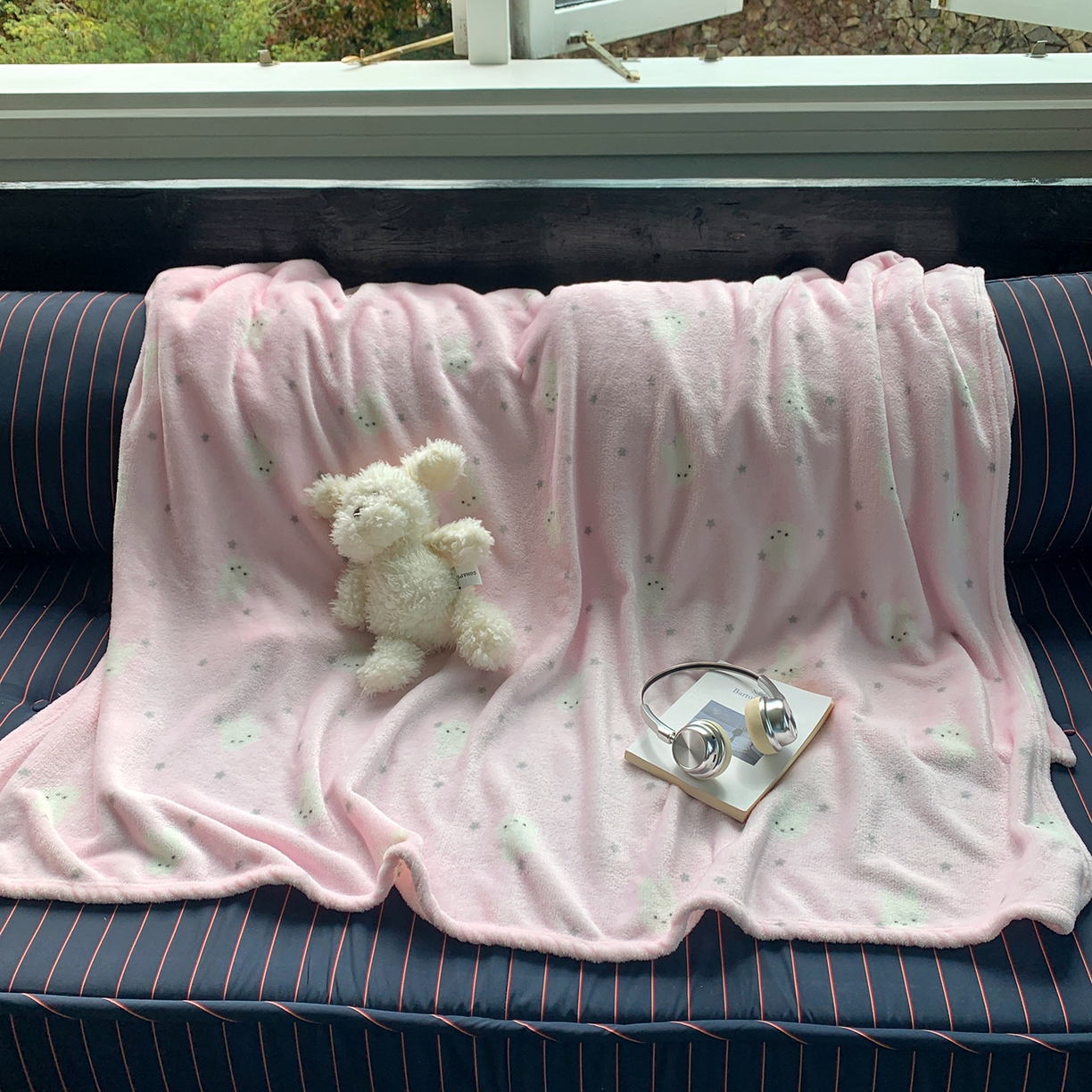 91家纺网 家纺一手货源 找家纺 桃喜 2026新款330g双面印花牛奶绒毛毯毯子 粉色星星兔