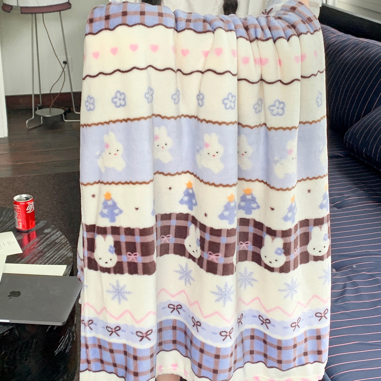 91家纺网 家纺一手货源 找家纺 桃喜 2026新款330g双面印花牛奶绒毛毯毯子 费尔岛小兔