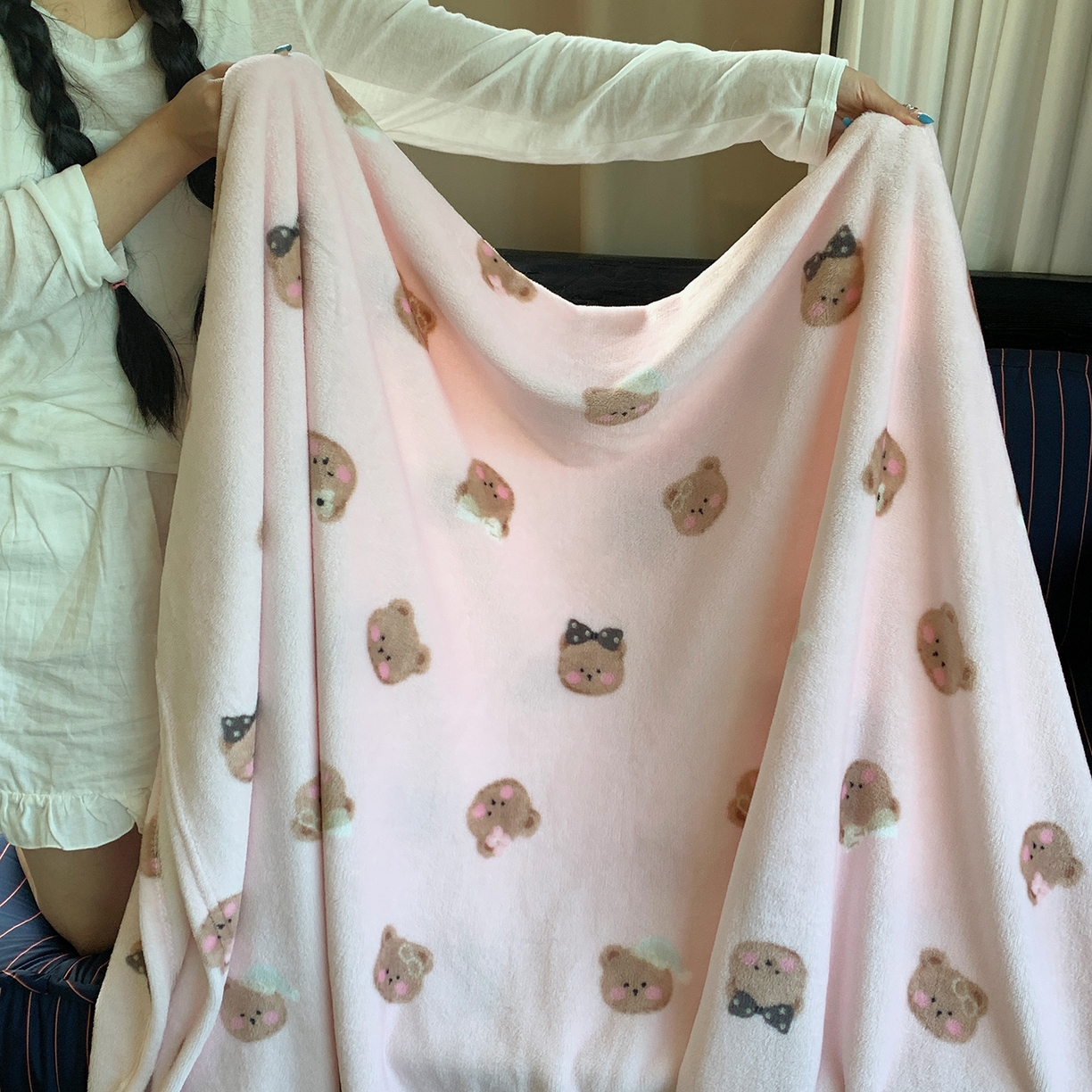 91家纺网 家纺一手货源 找家纺 桃喜 2026新款330g双面印花牛奶绒毛毯毯子 小熊奶盖