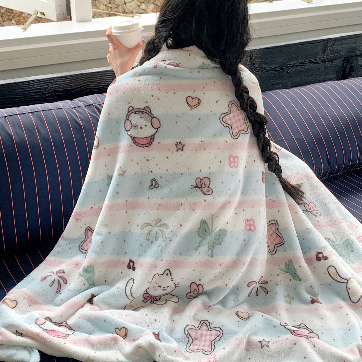 91家纺网 家纺一手货源 找家纺 桃喜 2026新款330g双面印花牛奶绒毛毯毯子 马卡龙猫咪