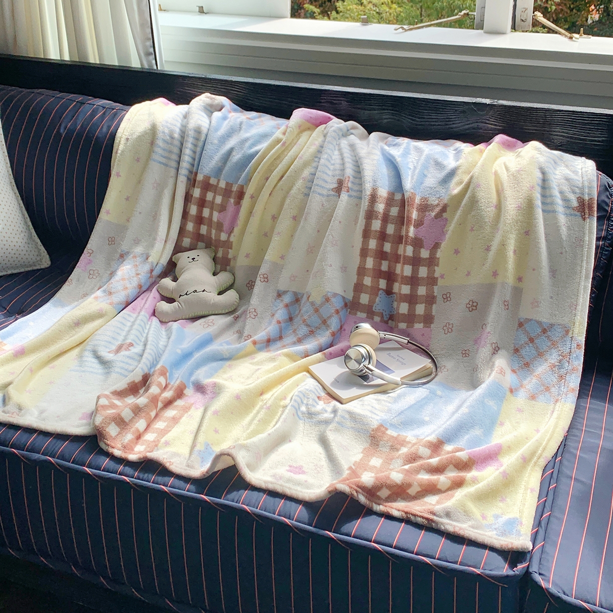 91家纺网 家纺一手货源 找家纺 桃喜 2026新款330g双面印花牛奶绒毛毯毯子 软糖拼布星星