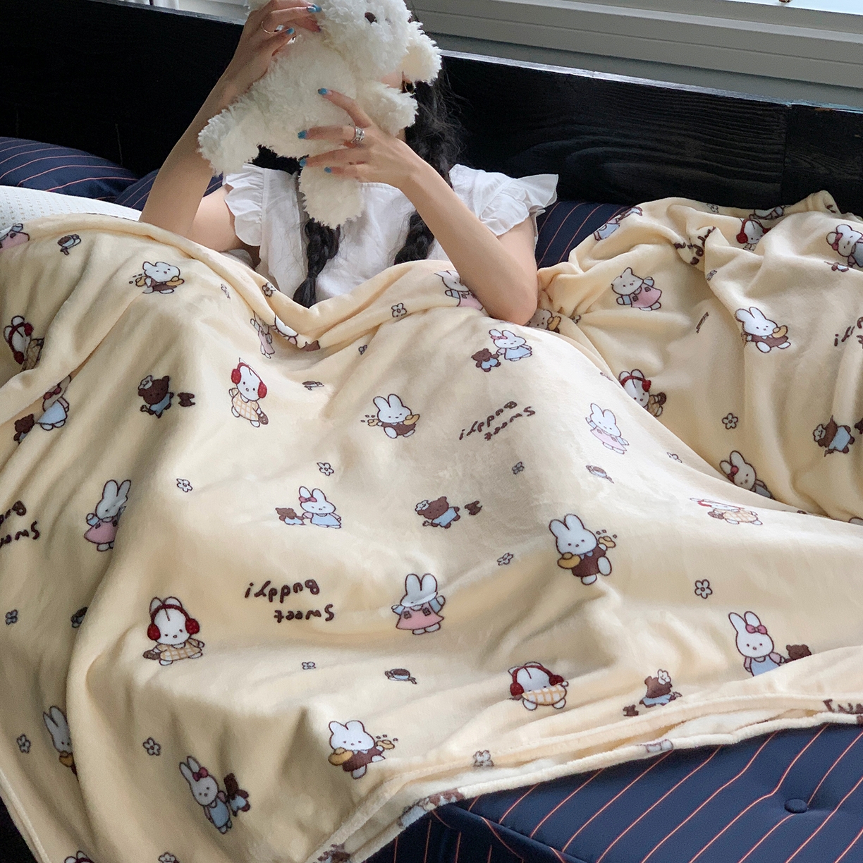 91家纺网 家纺一手货源 找家纺 桃喜 2026新款330g双面印花牛奶绒毛毯毯子 奶黄元气兔兔