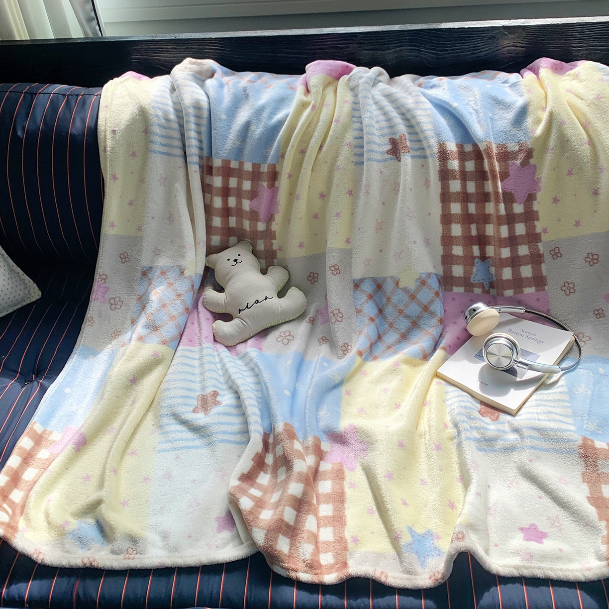 91家纺网 家纺一手货源 找家纺 桃喜 2026新款330g双面印花牛奶绒毛毯毯子 软糖拼布星星