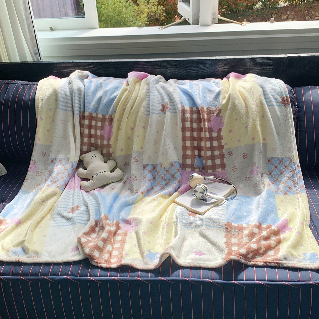 91家纺网 家纺一手货源 找家纺 桃喜 2026新款330g双面印花牛奶绒毛毯毯子 软糖拼布星星