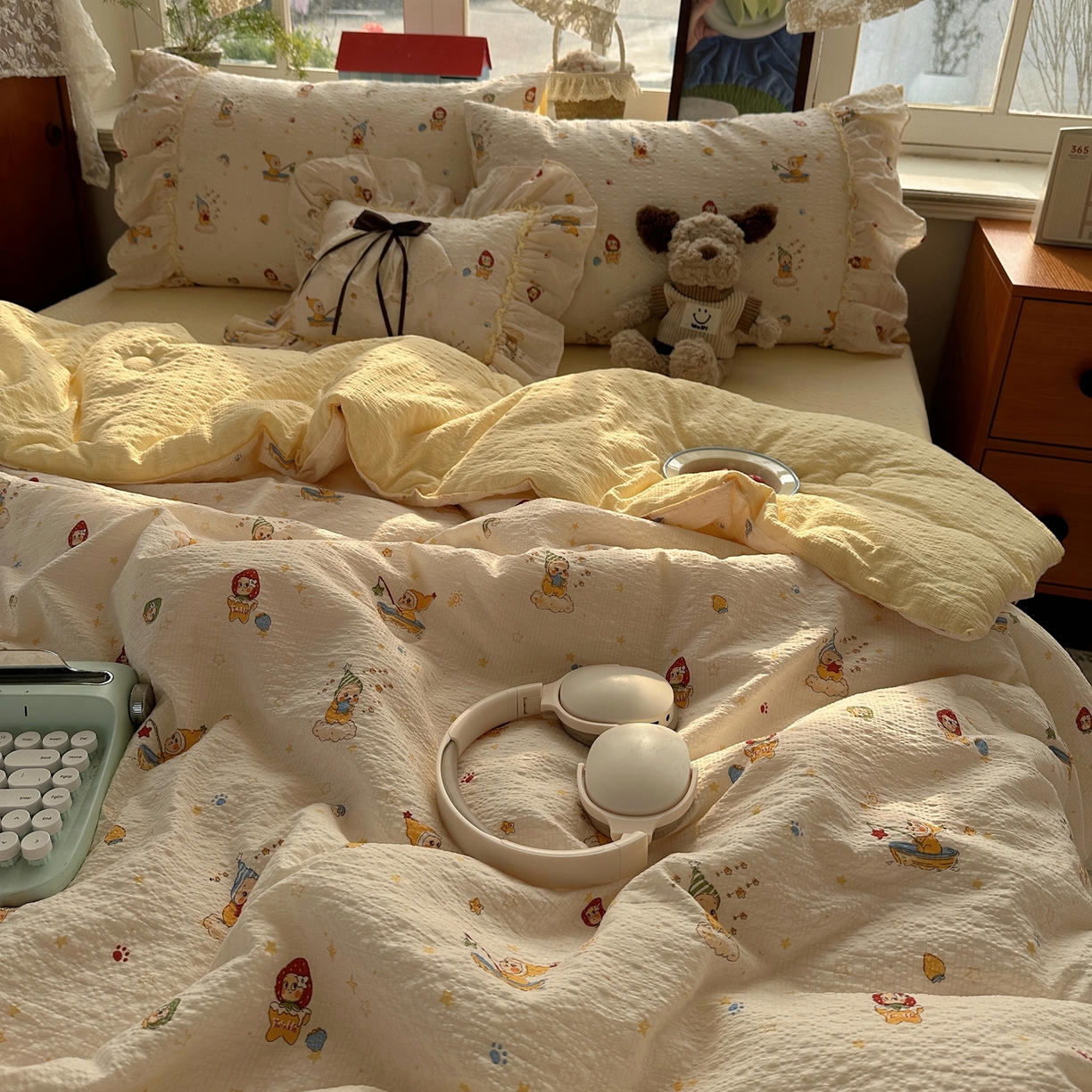 91家纺网 家纺一手货源 找家纺 栩裕纺织 2026新款提花泡芙棉立体花边简约韩系夏被-夏被三件套四件套 奶油庄园