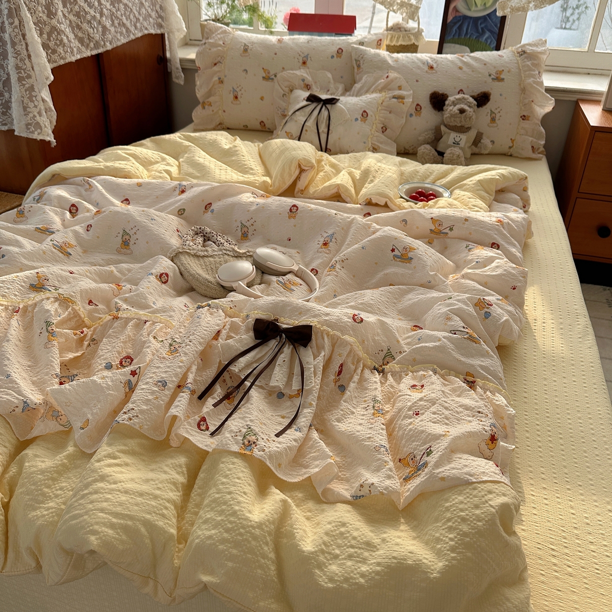 91家纺网 家纺一手货源 找家纺 栩裕纺织 2026新款提花泡芙棉立体花边简约韩系夏被-夏被三件套四件套 奶油庄园