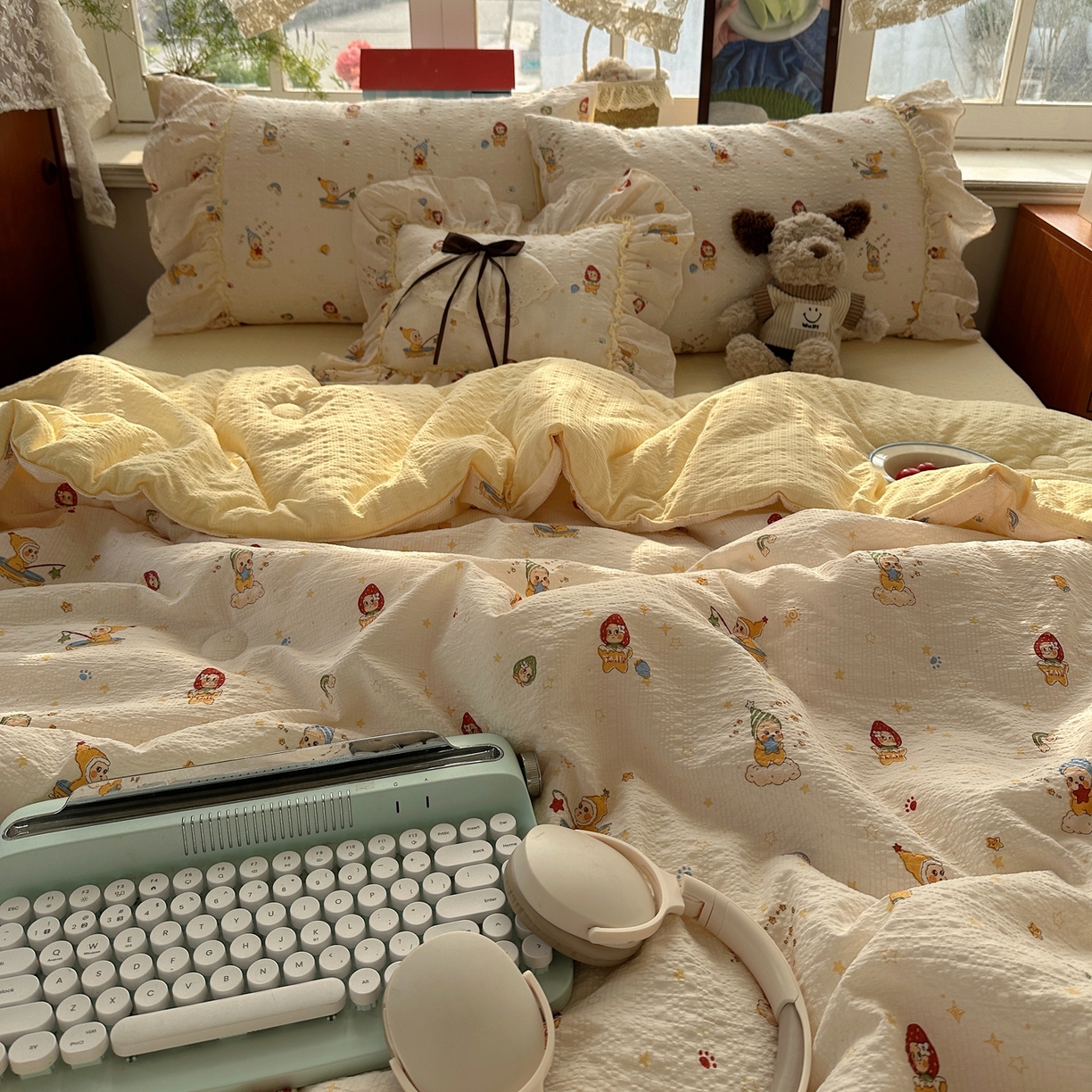 91家纺网 家纺一手货源 找家纺 栩裕纺织 2026新款提花泡芙棉立体花边简约韩系夏被-夏被三件套四件套 奶油庄园