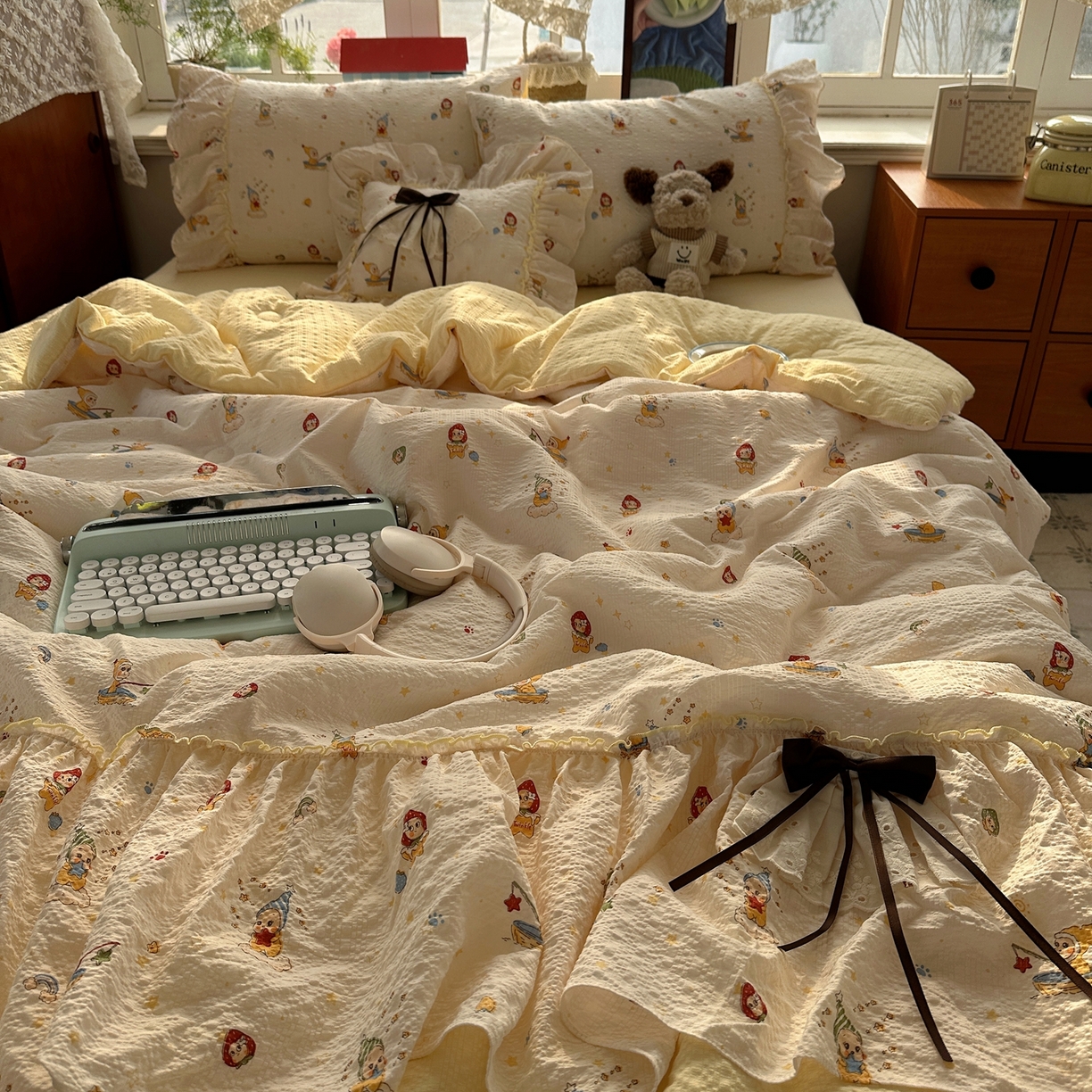 91家纺网 家纺一手货源 找家纺 栩裕纺织 2026新款提花泡芙棉立体花边简约韩系夏被-夏被三件套四件套 奶油庄园