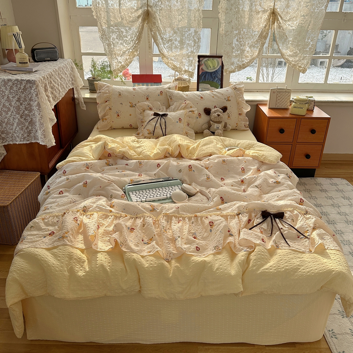 91家纺网 家纺一手货源 找家纺 栩裕纺织 2026新款提花泡芙棉立体花边简约韩系夏被-夏被三件套四件套 奶油庄园