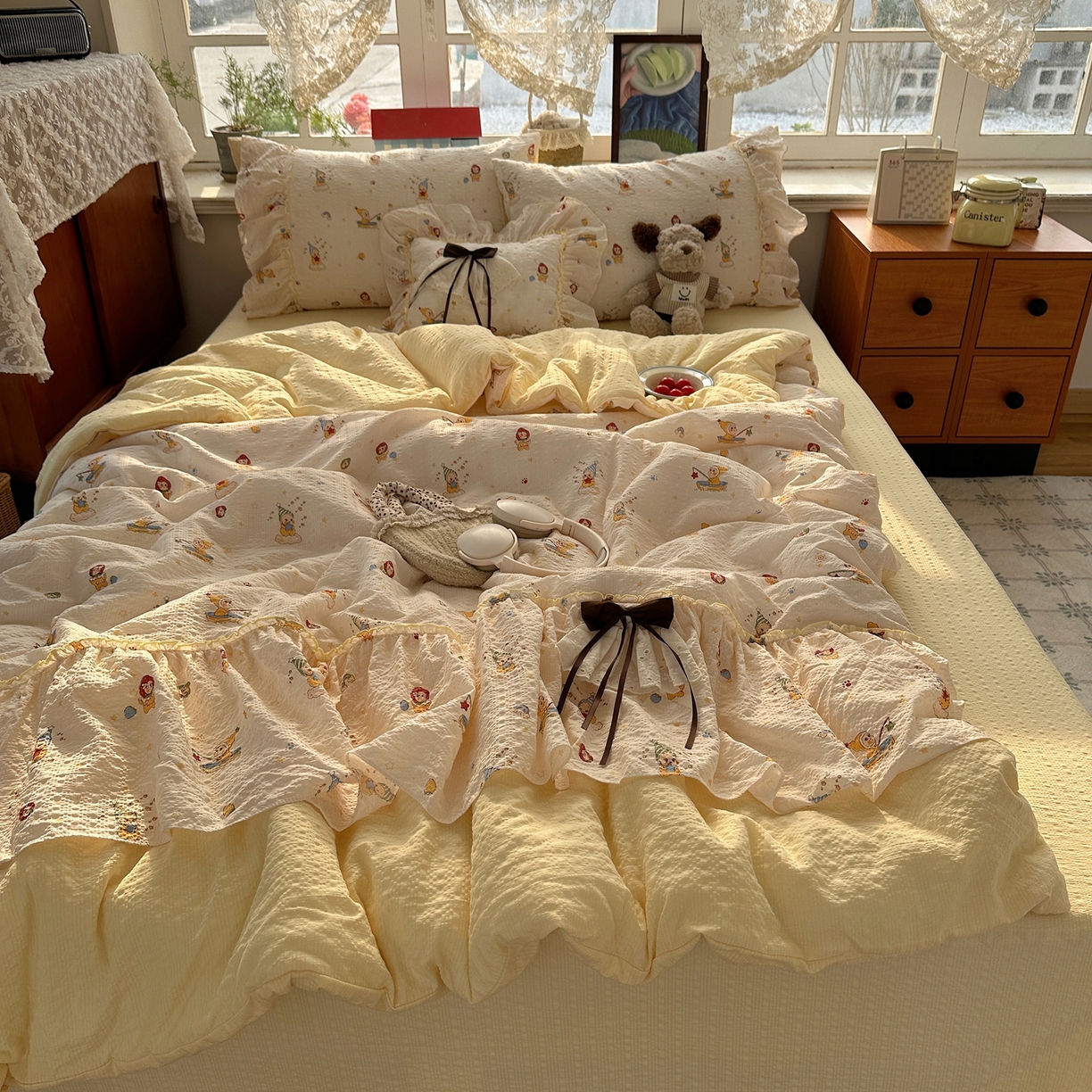 91家纺网 家纺一手货源 找家纺 栩裕纺织 2026新款提花泡芙棉立体花边简约韩系夏被-夏被三件套四件套 奶油庄园